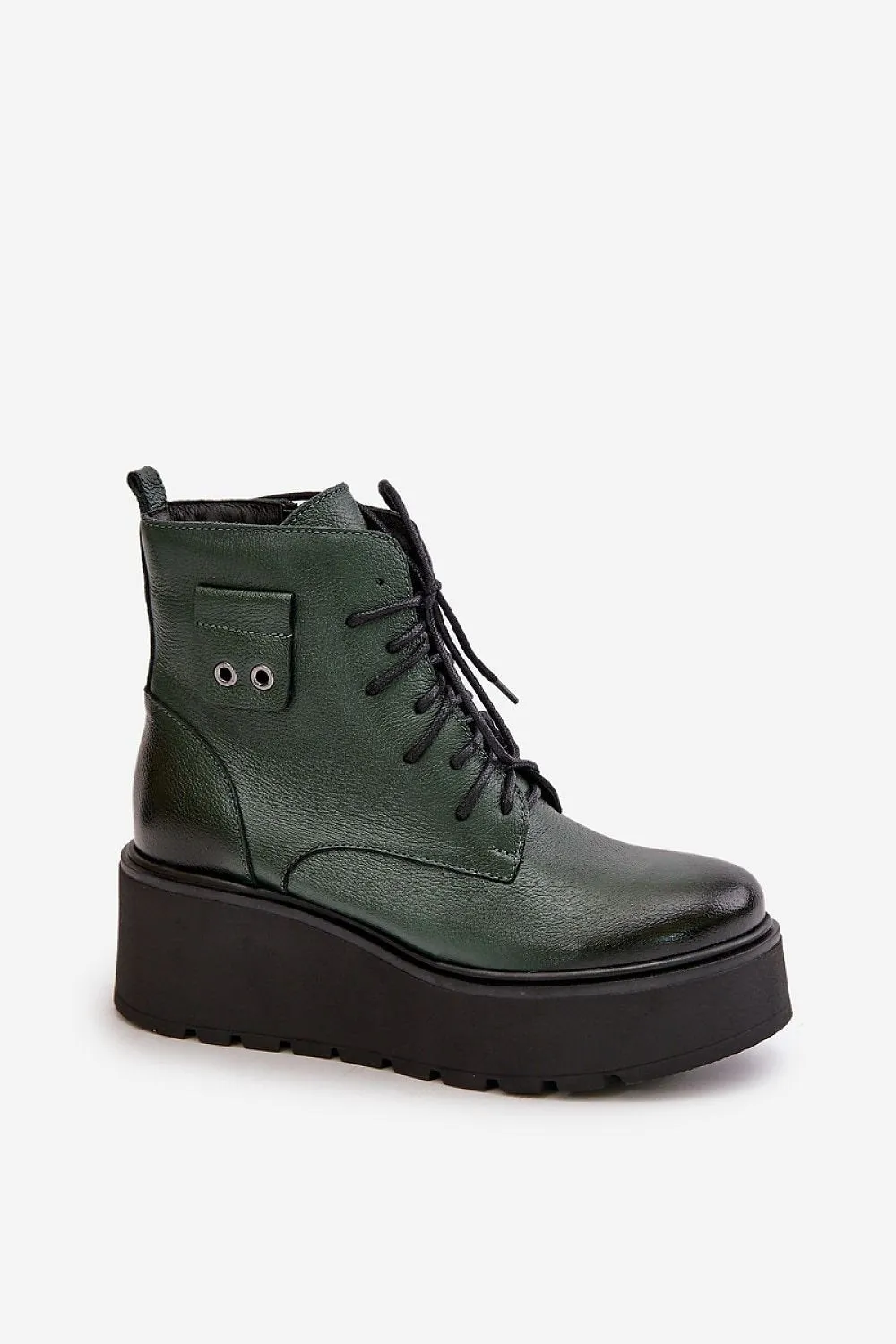 Buskin boots