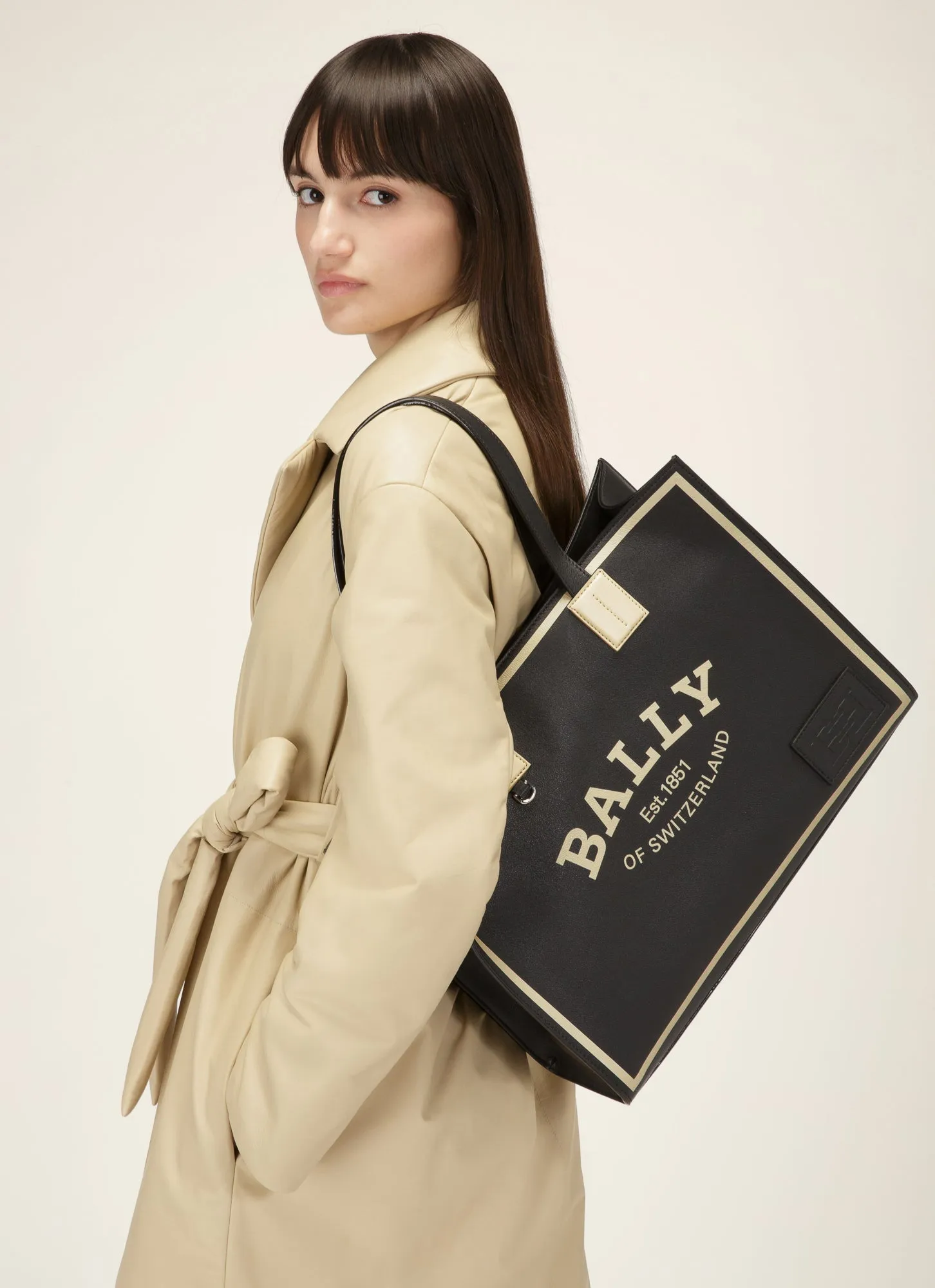Crystaliaew - Tote Bag