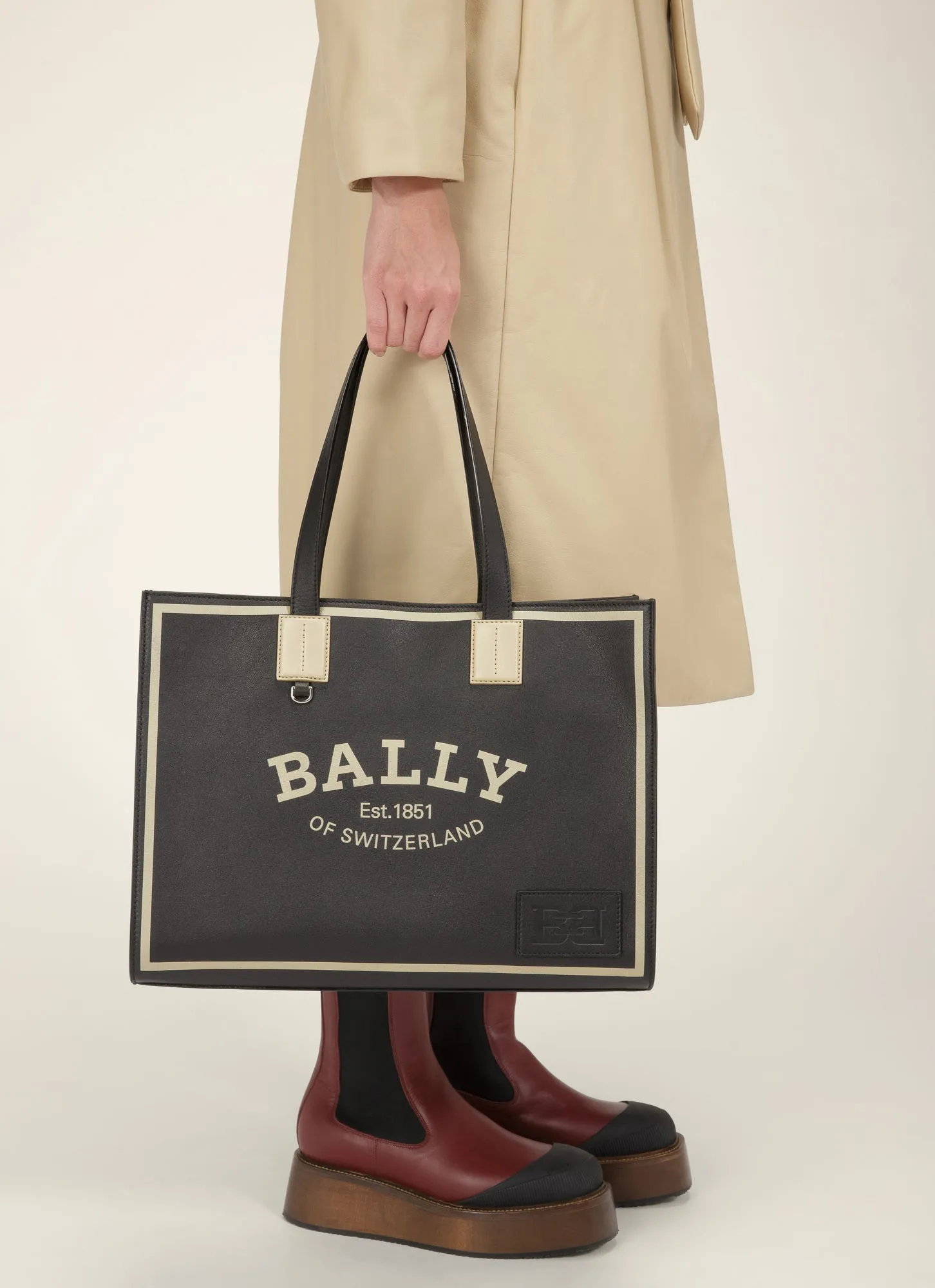 Crystaliaew - Tote Bag