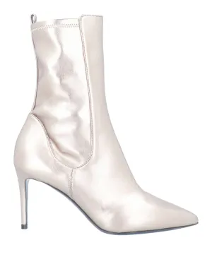 DÉPENDANCE Leather Ankle boots (17220330BT) Woman