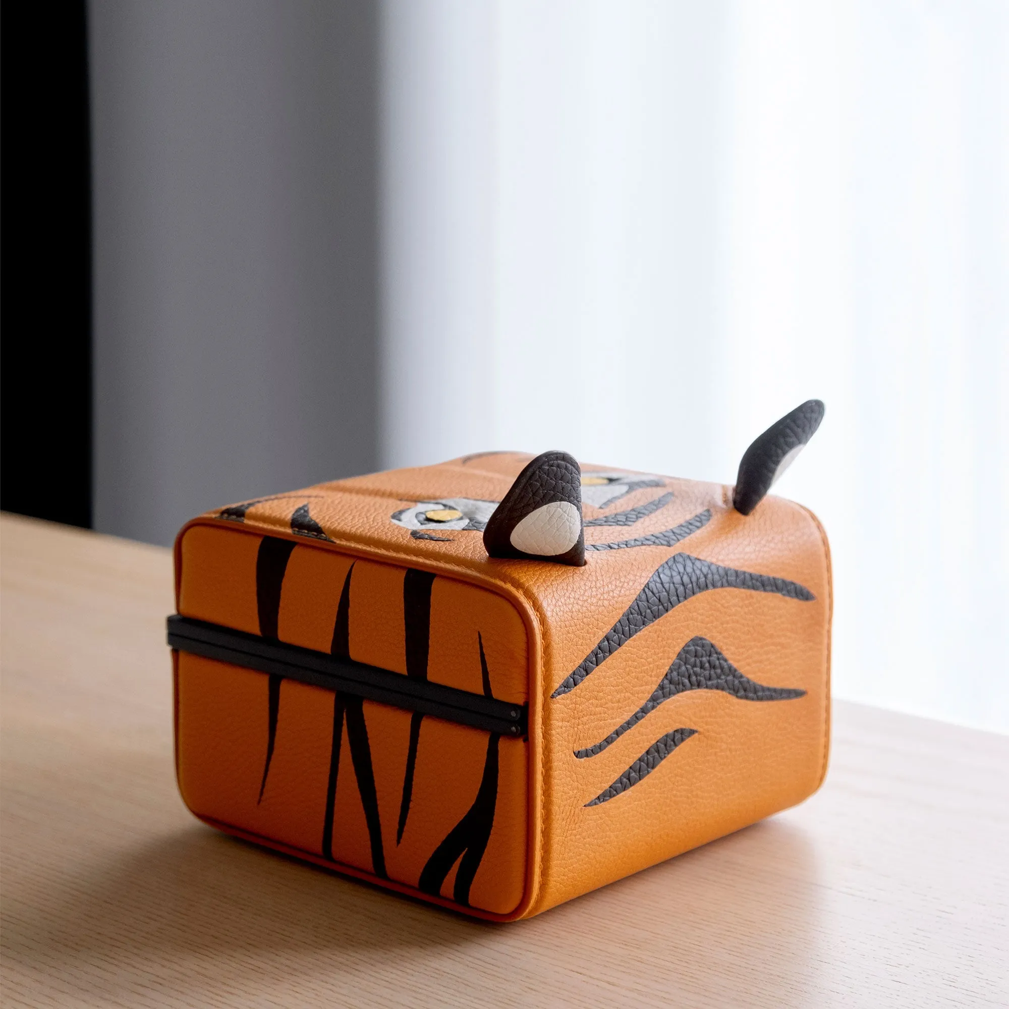 EATON 1 WATCH CASE SPECIAL EDITION - TIGER
