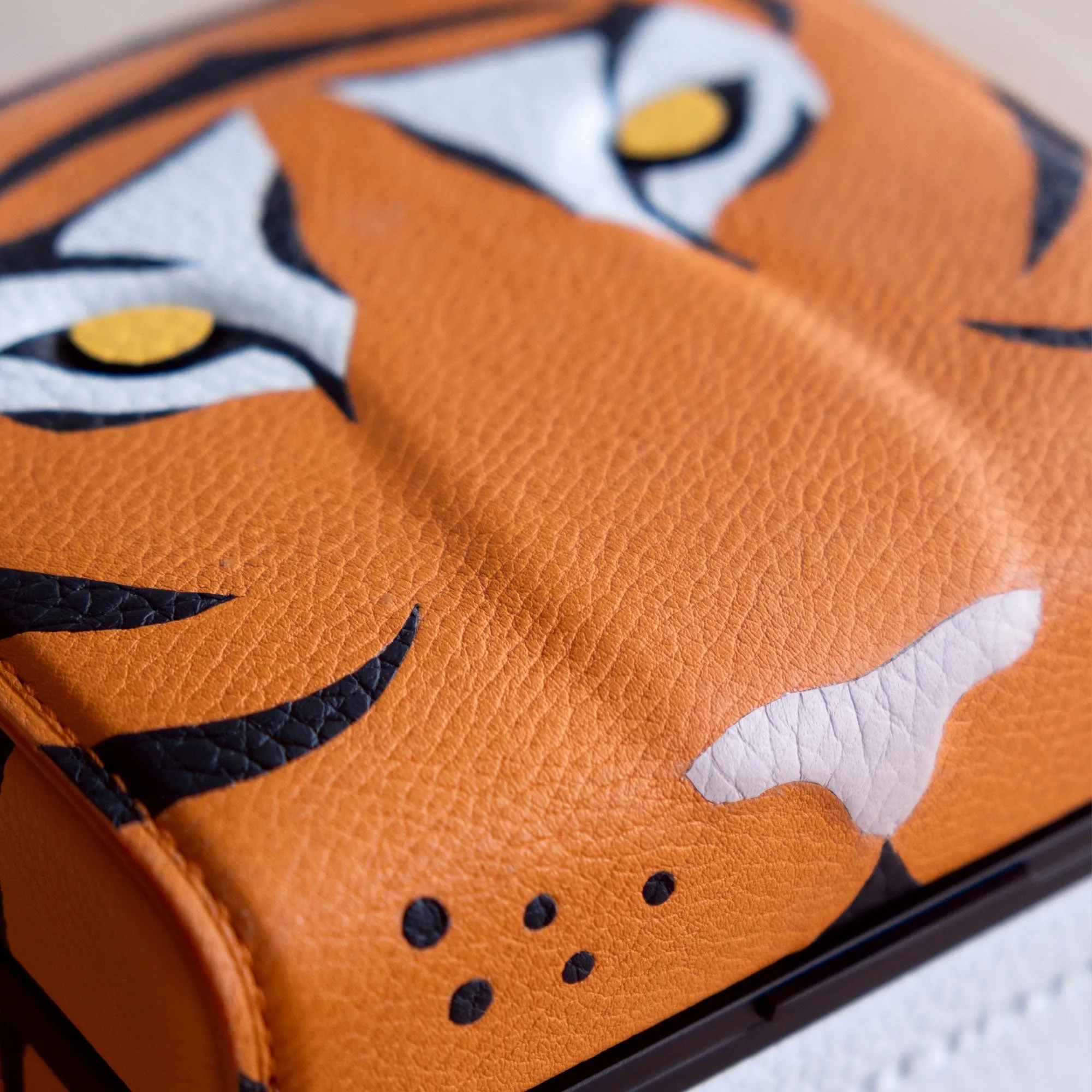EATON 1 WATCH CASE SPECIAL EDITION - TIGER