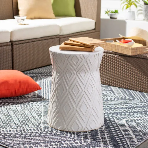 Global Chic Garden Footrest