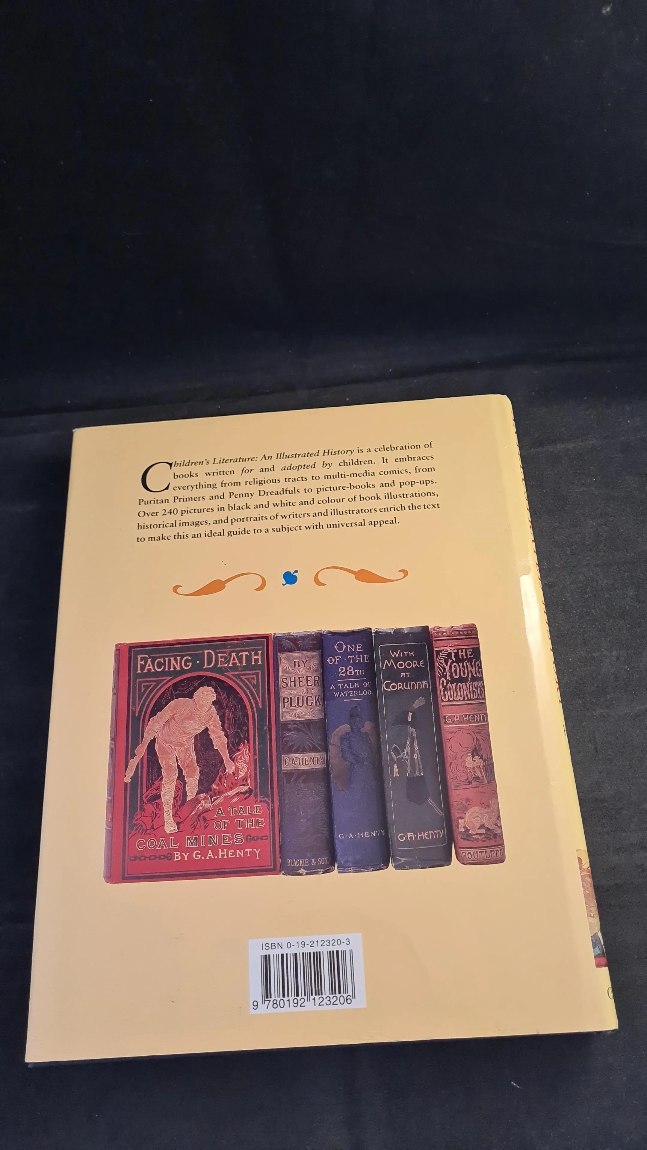 Peter Hunt - Children's Literature, An Illustrated History, Oxford University Press, 1995