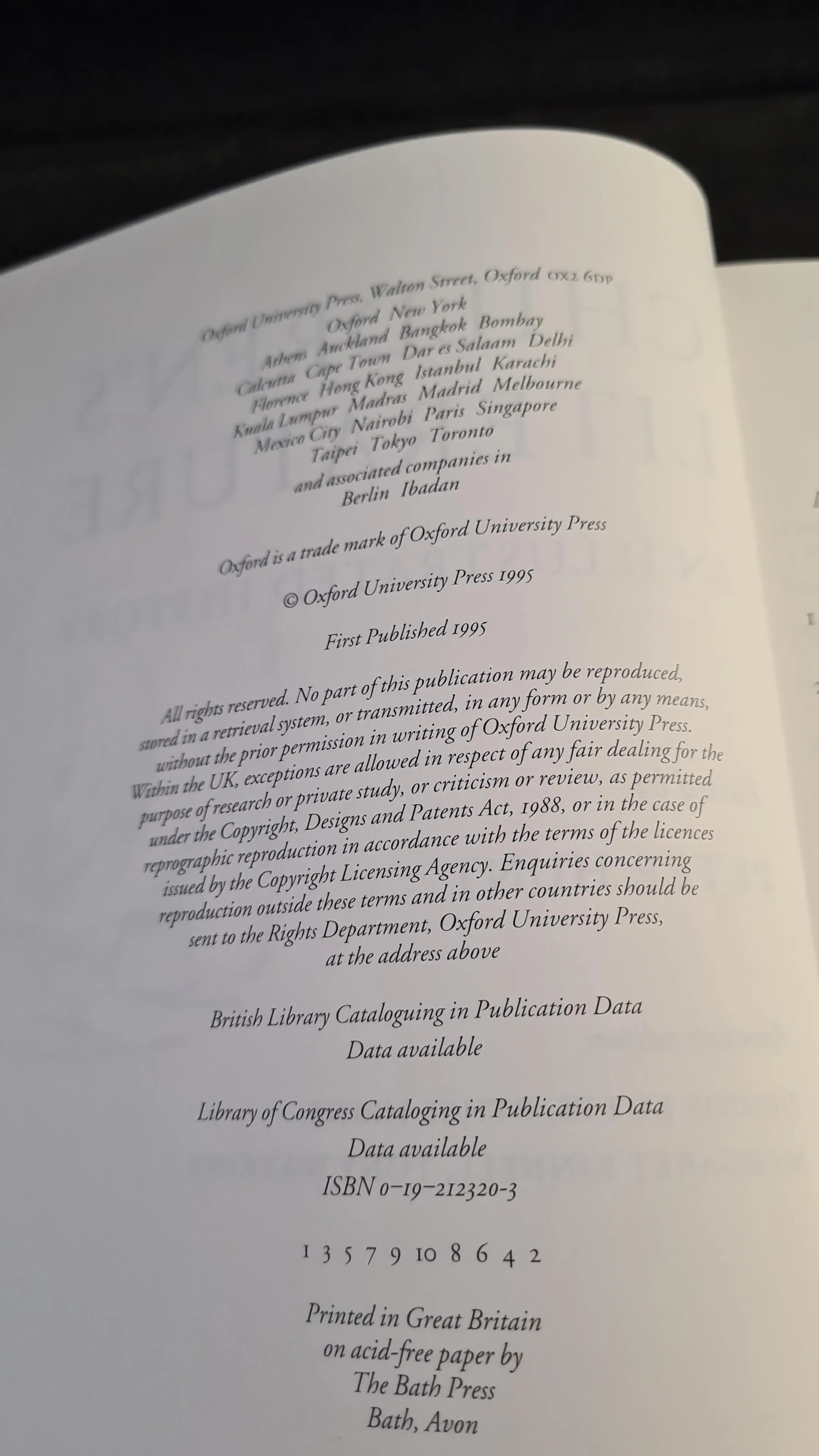 Peter Hunt - Children's Literature, An Illustrated History, Oxford University Press, 1995