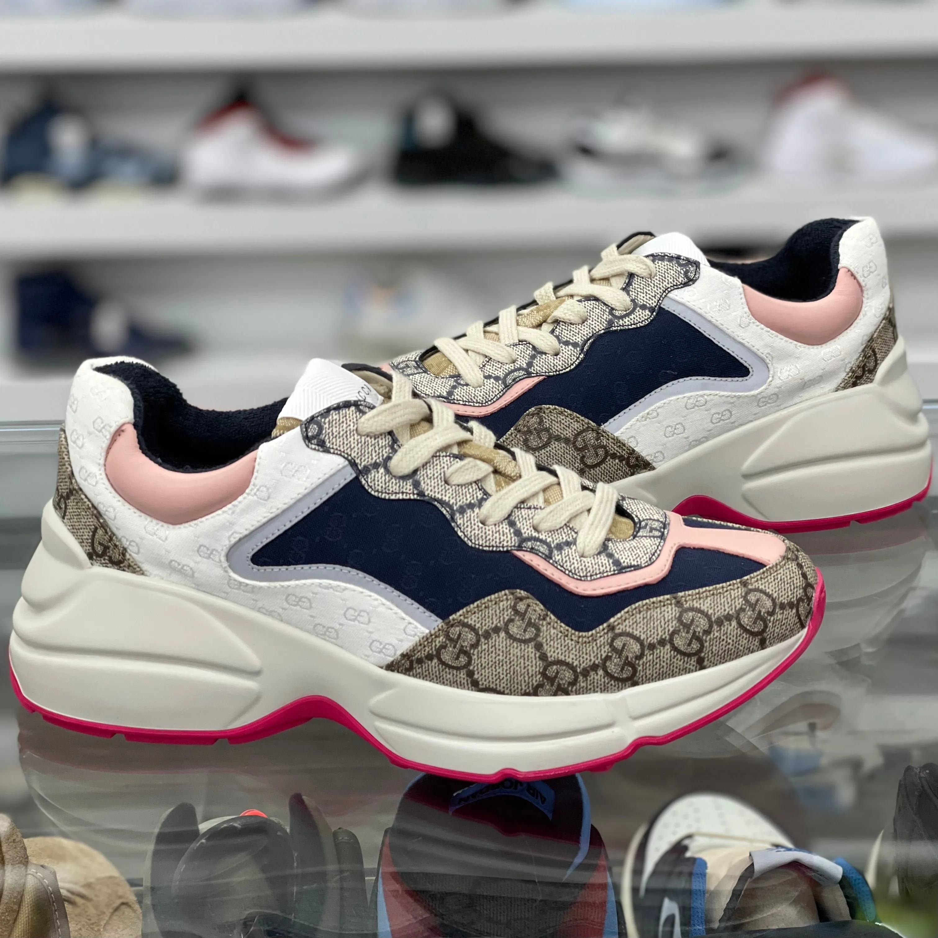 Rhyton “Multi Color Pink Bottom”