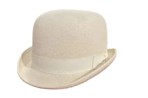 Show Season, Cream, 6 7/8 Derby
