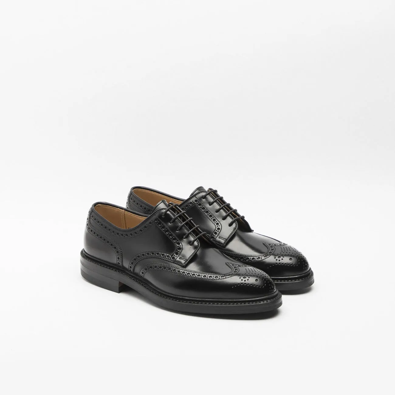 Stringata derby Crockett & Jones Pembroke in pelle spazzolata nera