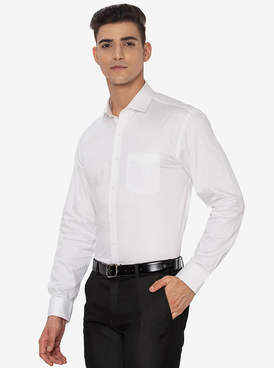 White Solid Regular Fit Formal Shirt | JadeBlue